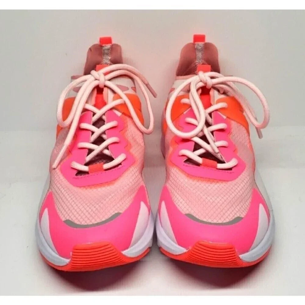 Women’s  sneakers Fabletics cheviot performance sneakers size 8